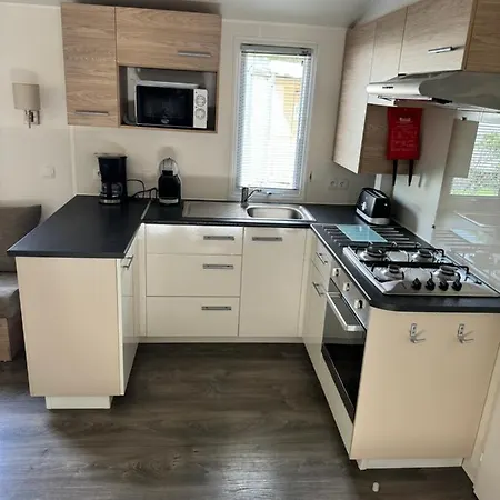 Camping Mobilhome Le Mar Estang Canet-en-Roussillon